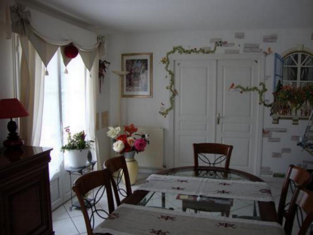 Le Refuge Des Anges Hotel Presles-et-Thierny Ruang foto